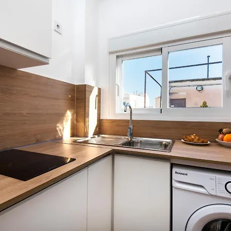 New For Couples Center Tour Apartment